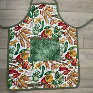 Mullins Square vintage apron like new